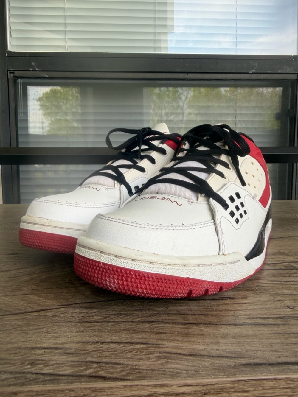 Jordan Men's White, Red & Black Athletic Basketball Shoes side 9